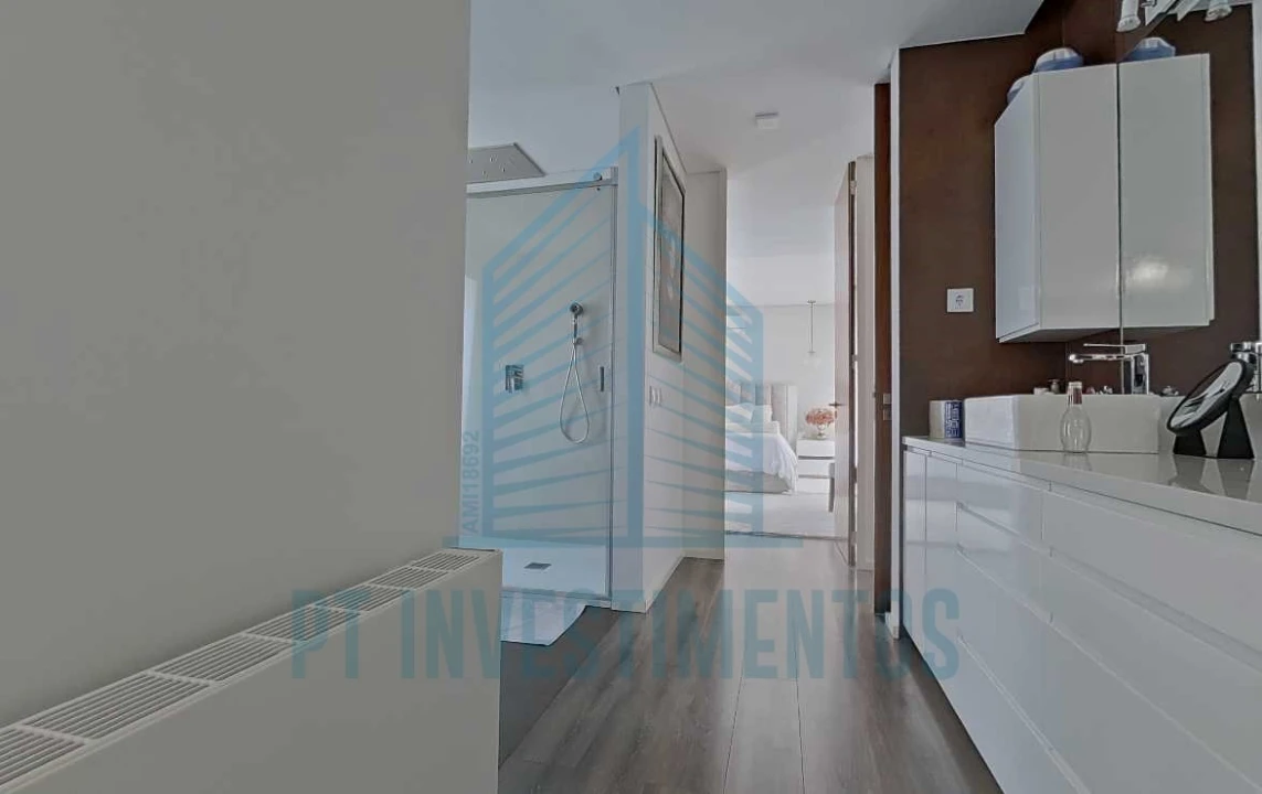 Moradia T5 para Venda em Santa Joana Foto 71