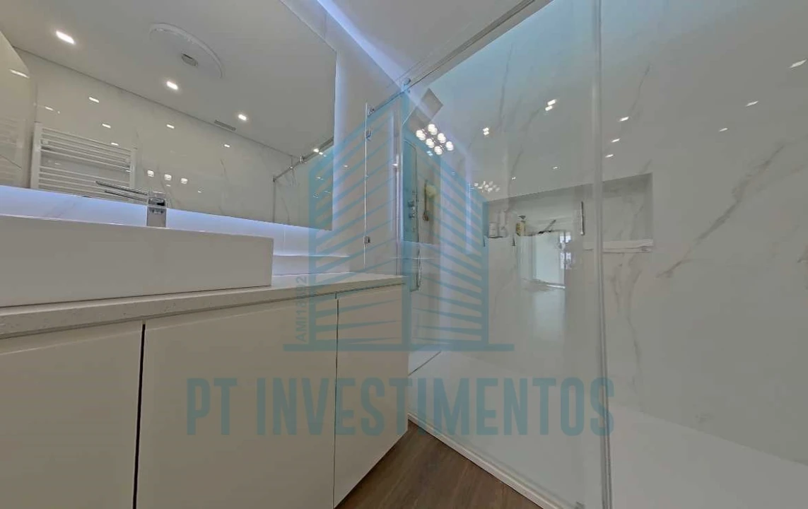 Moradia T5 para Venda em Santa Joana Foto 77