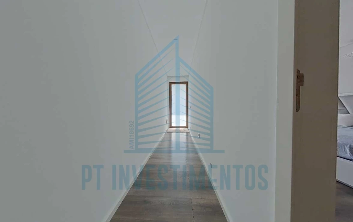 Moradia T5 para Venda em Santa Joana Foto 78