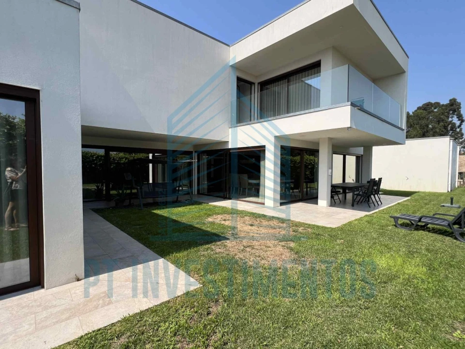 Moradia T5 para Venda em Santa Joana Foto 91