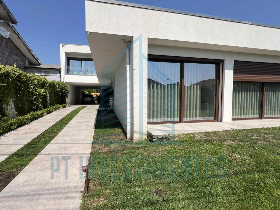 Moradia T5 para Venda em Santa Joana Foto 92