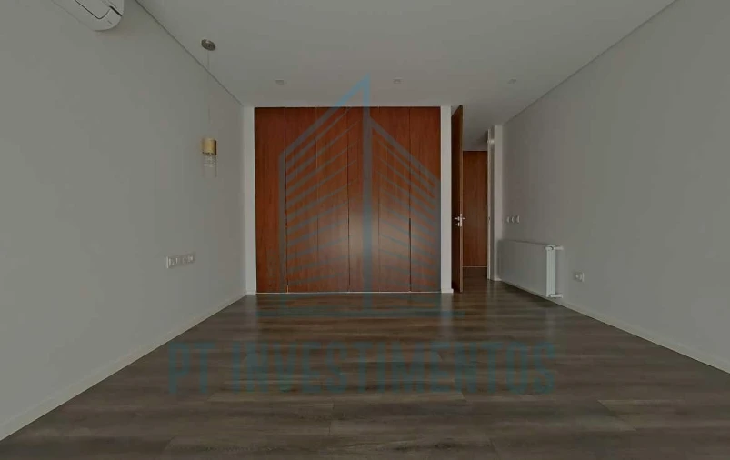 Moradia T5 para Venda em Santa Joana Foto 53