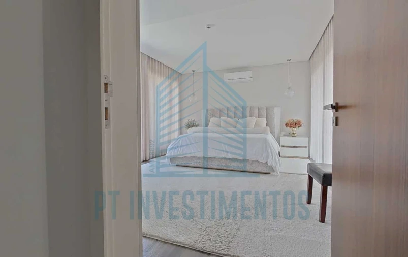 Moradia T5 para Venda em Santa Joana Foto 65