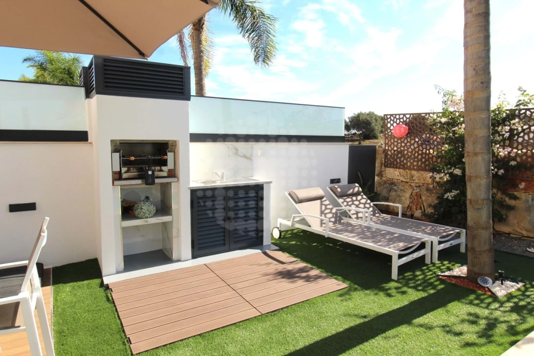 Moradia T3 para Venda em Ferreiras Foto 3