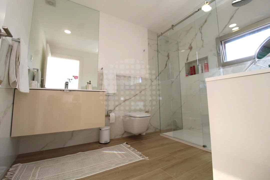 Moradia T3 para Venda em Ferreiras Foto 22