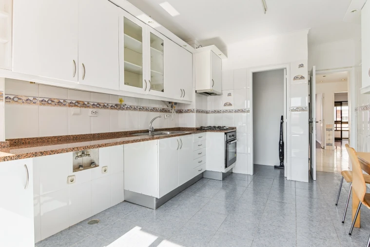 Apartamento T2 para Venda em Barcarena Foto 5