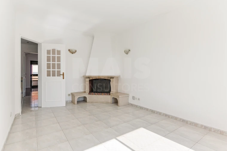 Apartamento T2 para Venda em Barcarena Foto 7