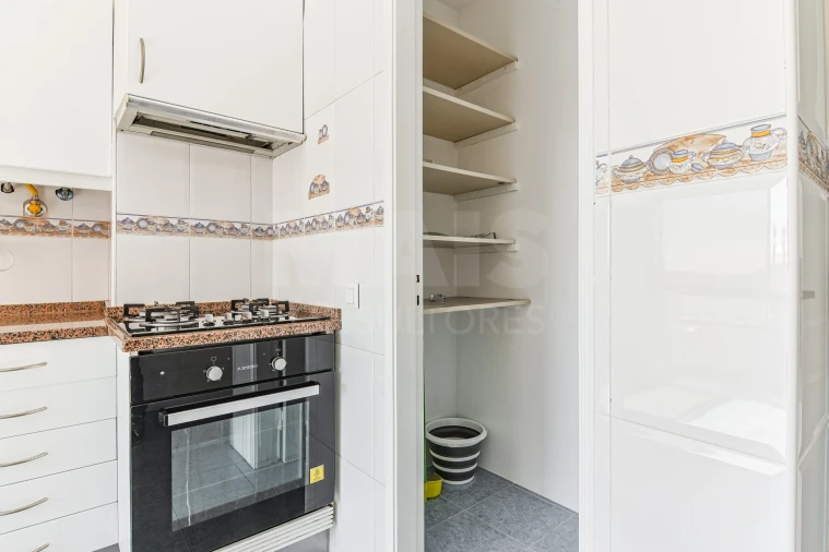 Apartamento T2 para Venda em Barcarena Foto 6