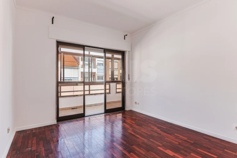 Apartamento T2 para Venda em Barcarena Foto 12