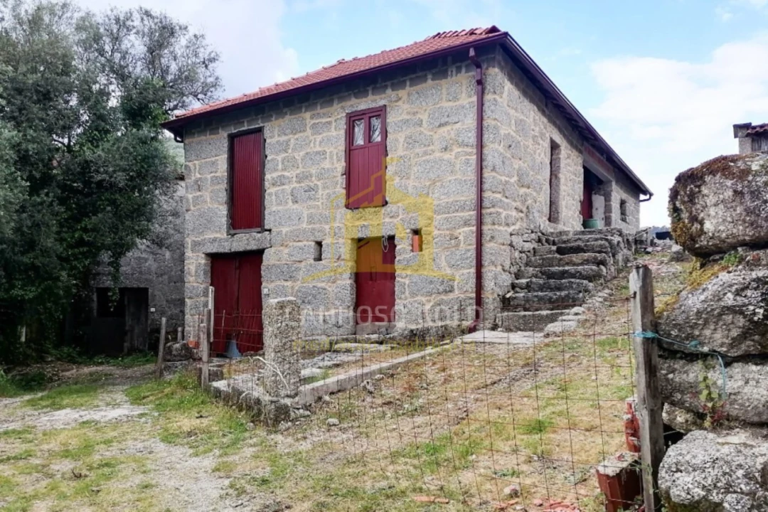 Moradia T9 para Venda em Cantelães Foto 1