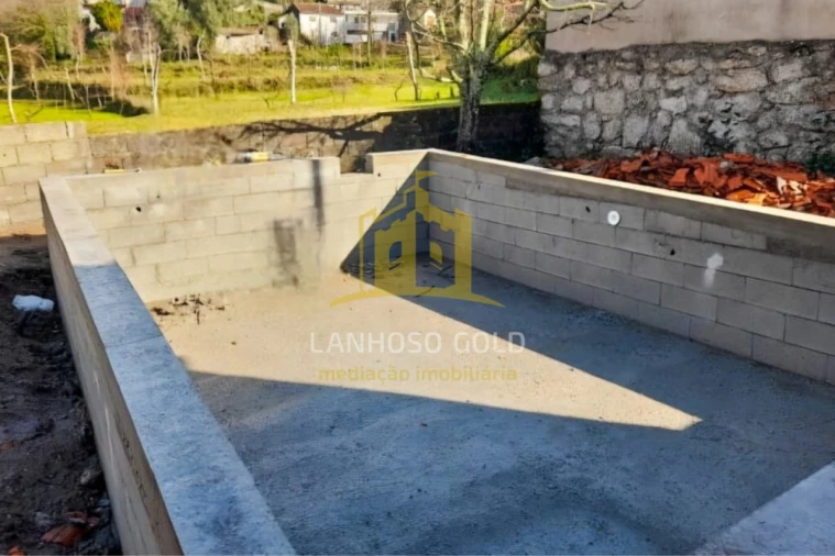 Moradia T9 para Venda em Cantelães Foto 19