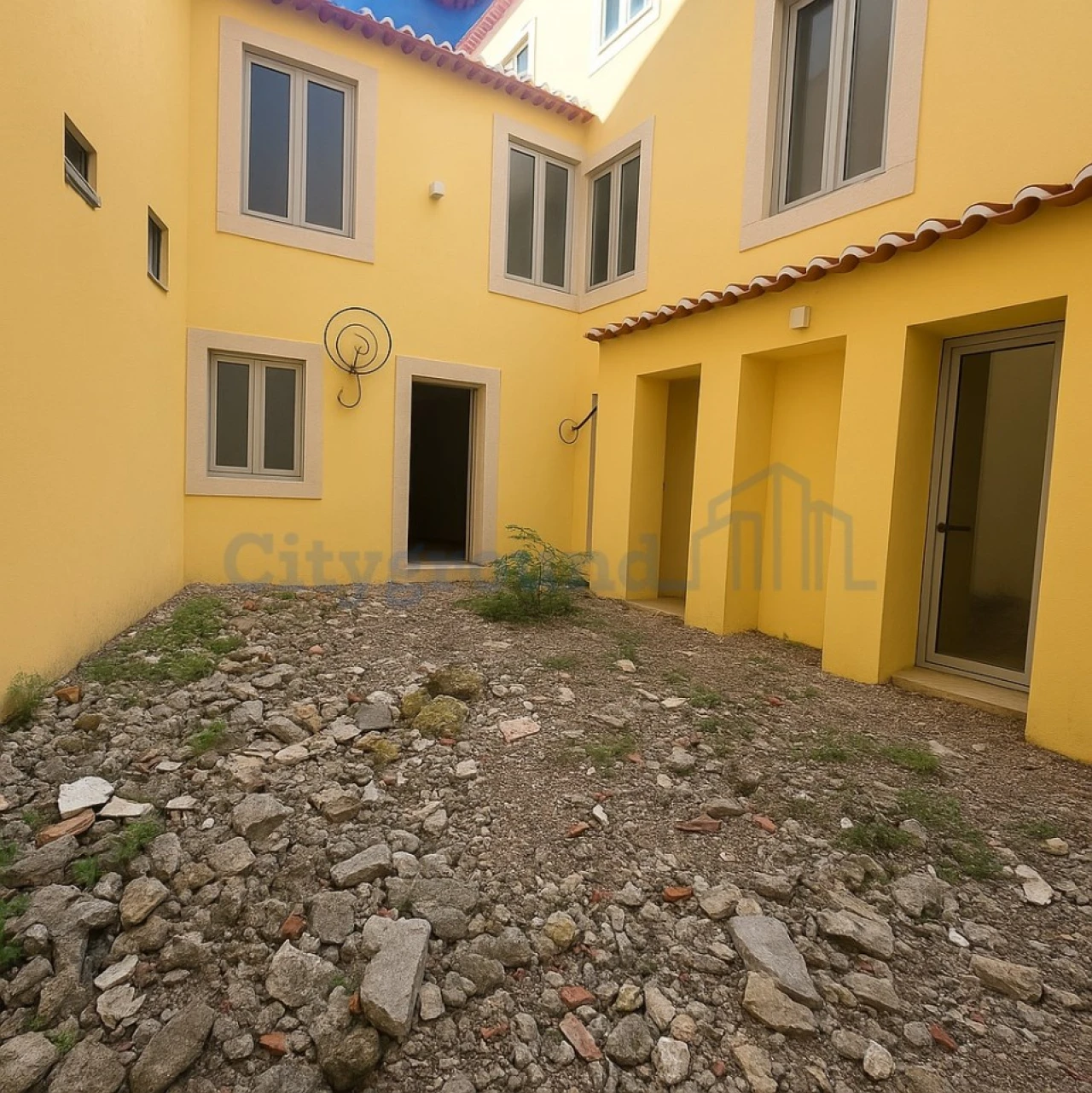 Prédio para Venda em Santa Maria Maior Foto 18