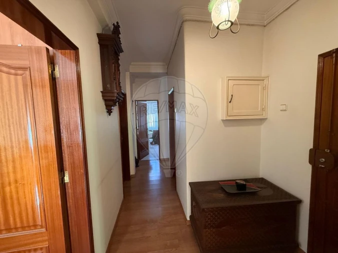 Apartamento T2 para Arrendamento em Venteira Foto 9