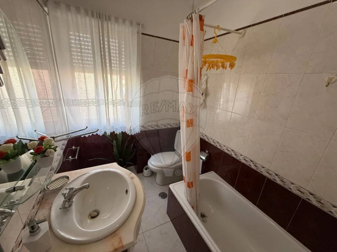 Apartamento T2 para Arrendamento em Venteira Foto 12