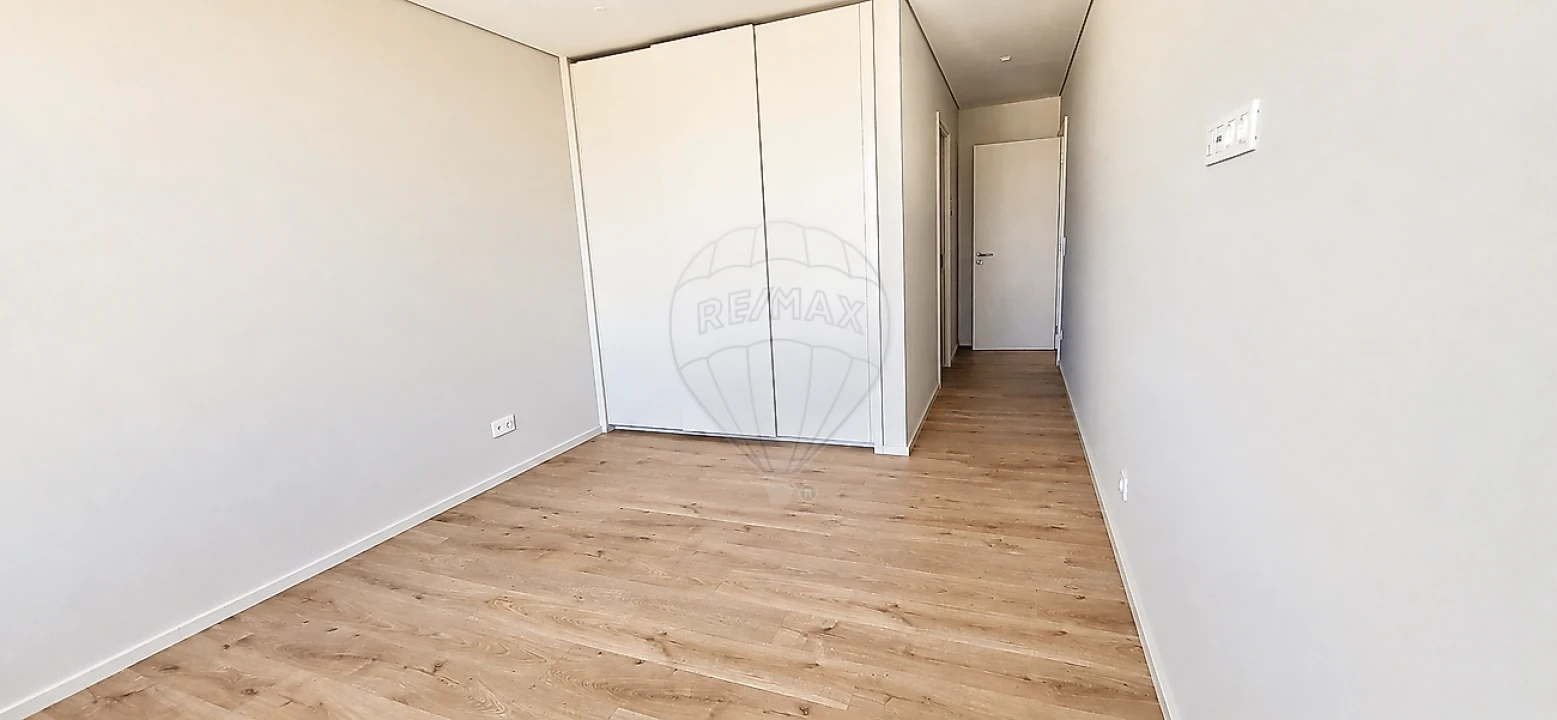 Apartamento T4 para Venda em Algés, Linda-A-Velha e Cruz Quebrada-Dafundo Foto 13