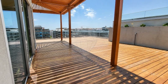 Apartamento T4 para Venda em Algés, Linda-A-Velha e Cruz Quebrada-Dafundo