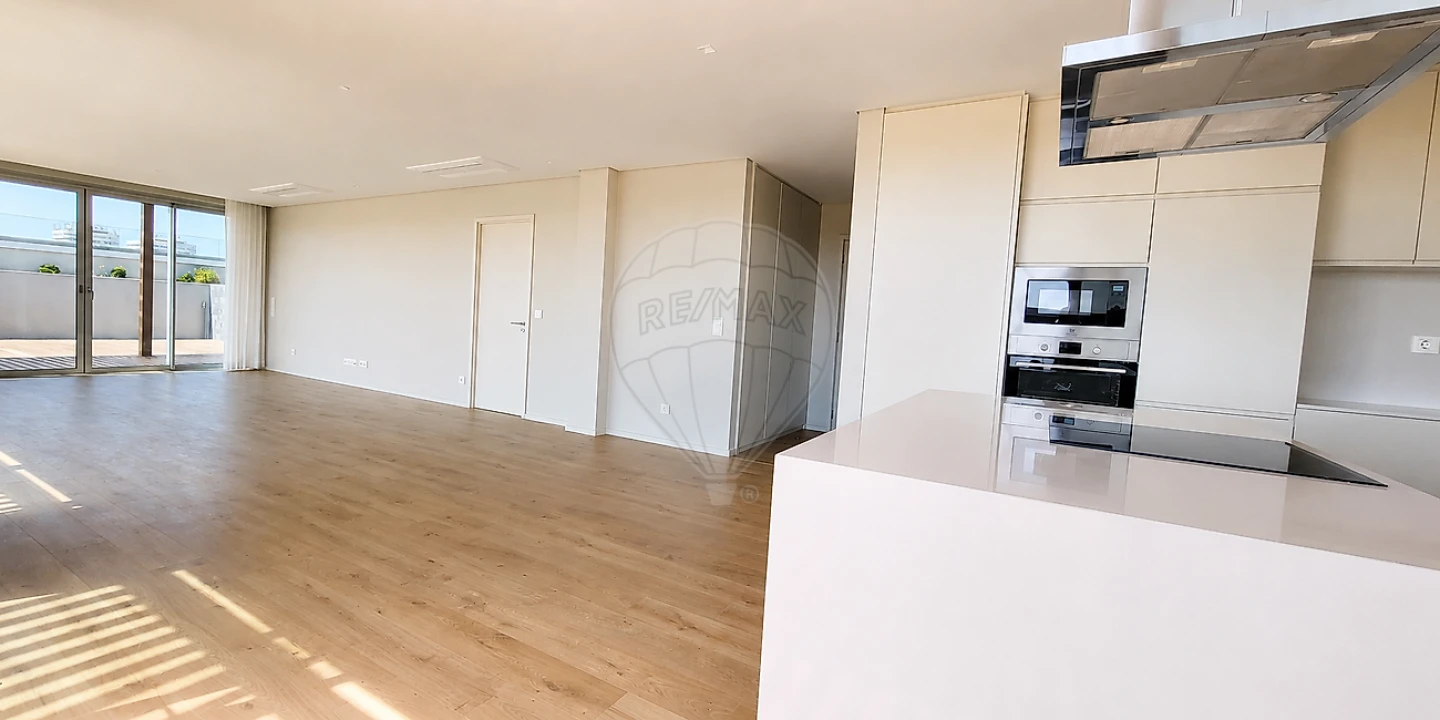 Apartamento T4 para Venda em Algés, Linda-A-Velha e Cruz Quebrada-Dafundo Foto 1