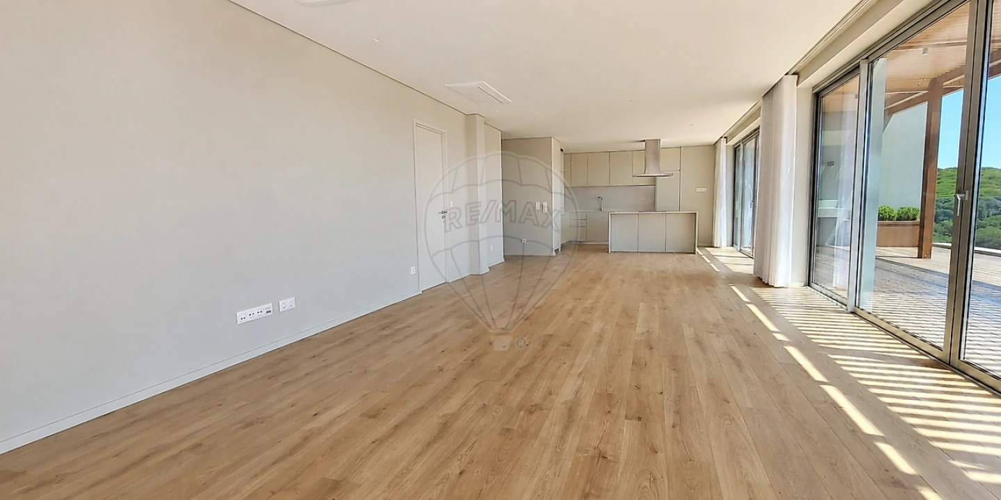 Apartamento T4 para Venda em Algés, Linda-A-Velha e Cruz Quebrada-Dafundo Foto 2