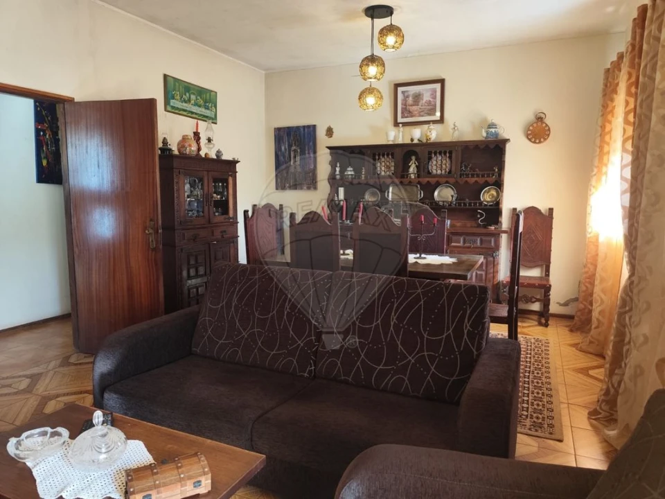 Moradia T3 para Venda em Celeiros Foto 4