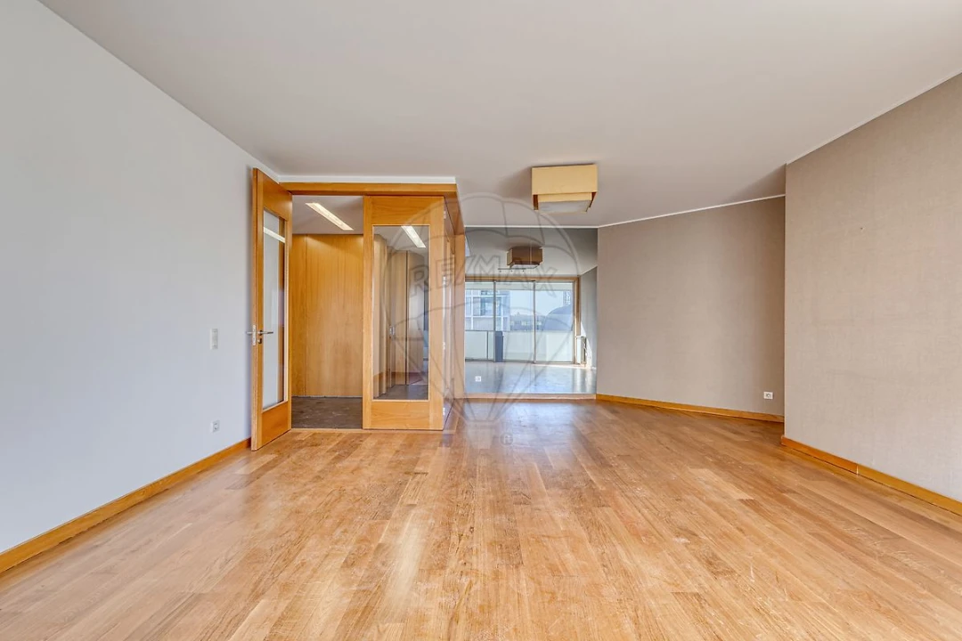 Apartamento T3 para Arrendamento em Santa Marinha e São Pedro da Afurada Foto 24