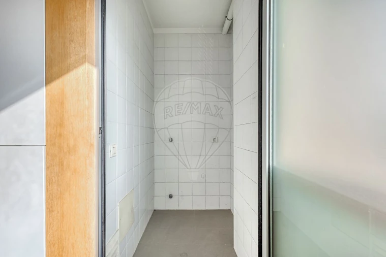 Apartamento T3 para Arrendamento em Santa Marinha e São Pedro da Afurada Foto 2