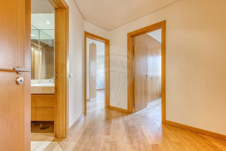 Apartamento T3 para Arrendamento em Santa Marinha e São Pedro da Afurada Foto 19