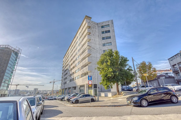 Apartamento T3 para Arrendamento em Santa Marinha e São Pedro da Afurada Foto 29