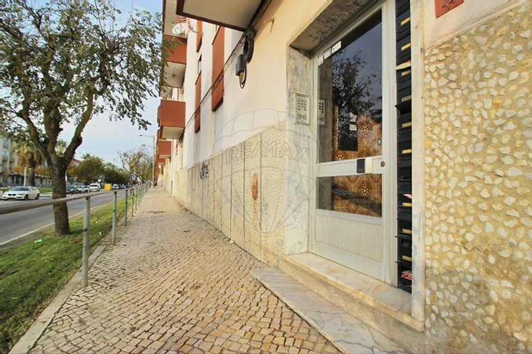 Apartamento T2 para Arrendamento em Pinhal Novo Foto 17