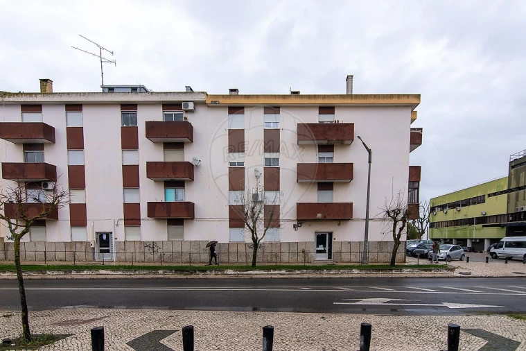 Apartamento T2 para Arrendamento em Pinhal Novo Foto 17