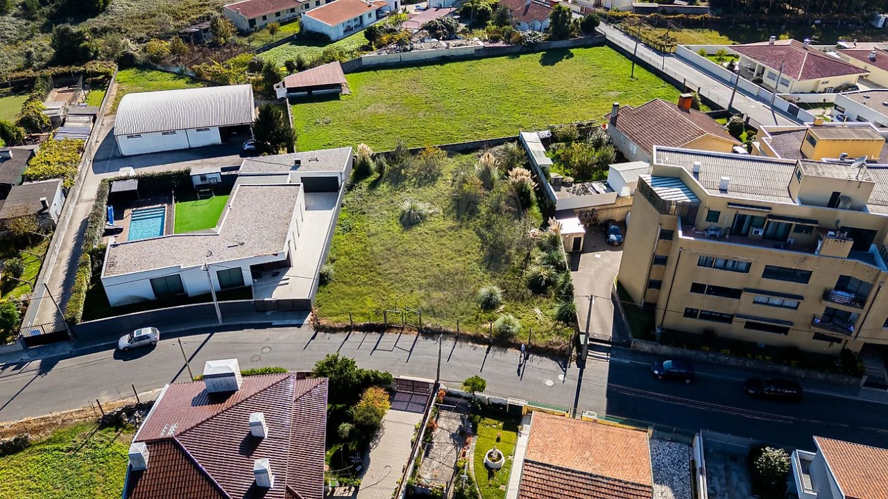 Terreno para Venda em Pedroso e Seixezelo Foto 8
