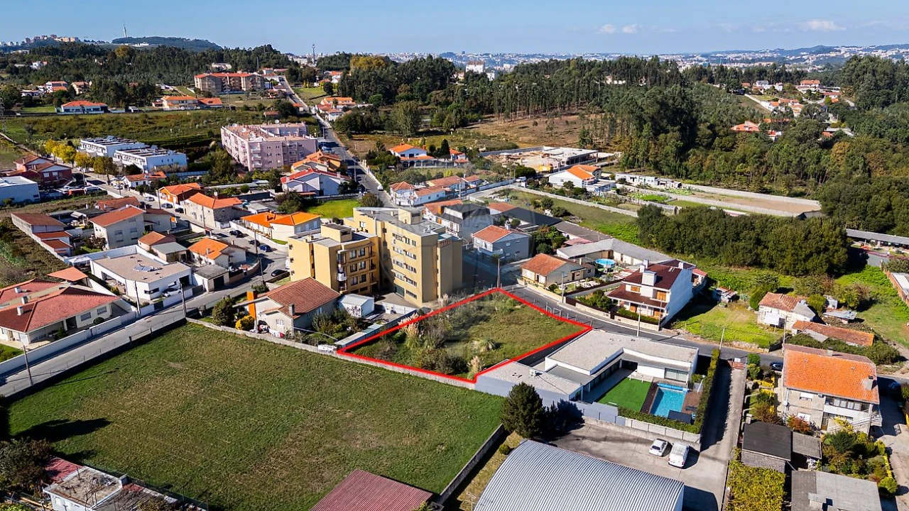 Terreno para Venda em Pedroso e Seixezelo Foto 9