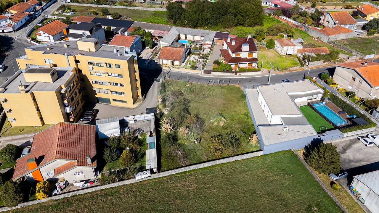 Terreno para Venda em Pedroso e Seixezelo Foto 7