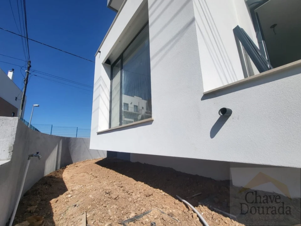 Moradia T3 para Venda em São Martinho do Bispo e Ribeira de Frades Foto 4