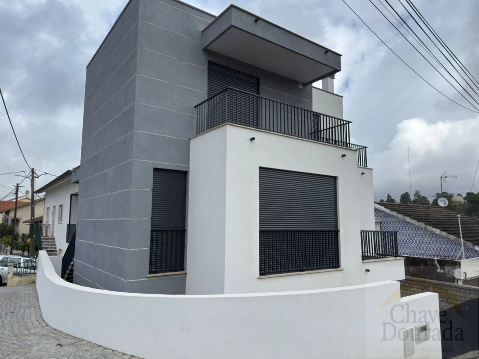 Moradia T3 para Venda em São Martinho do Bispo e Ribeira de Frades Foto 2