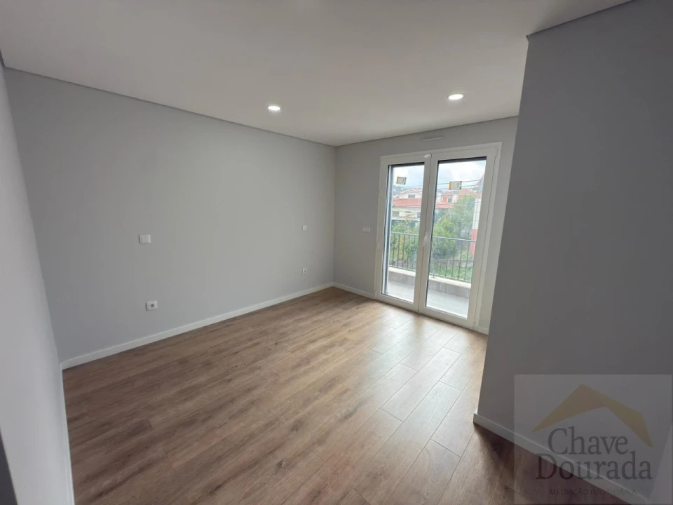 Moradia T3 para Venda em São Martinho do Bispo e Ribeira de Frades Foto 25