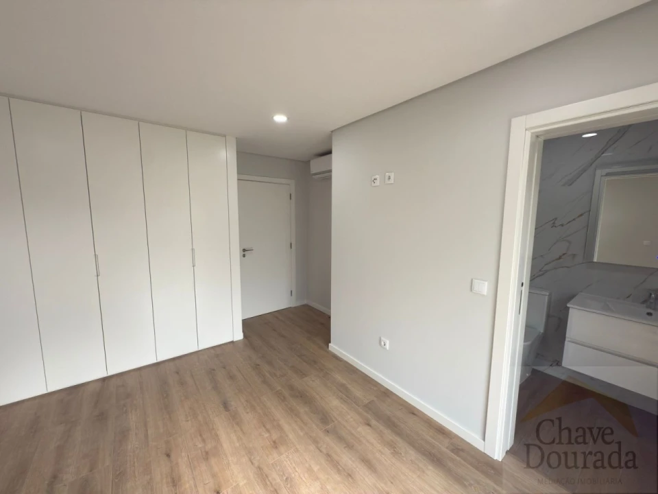 Moradia T3 para Venda em São Martinho do Bispo e Ribeira de Frades Foto 32