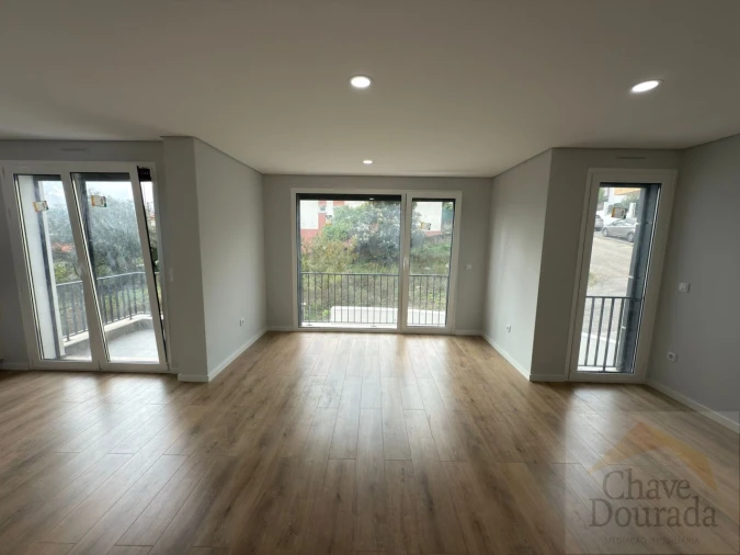 Moradia T3 para Venda em São Martinho do Bispo e Ribeira de Frades Foto 13