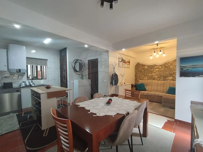 Moradia T2 para Venda em Abrunheira, Verride e Vila Nova da Barca Foto 17