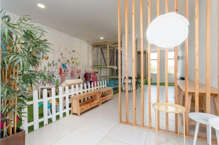 Negócio para Venda em Laranjeiro e Feijó Foto 7