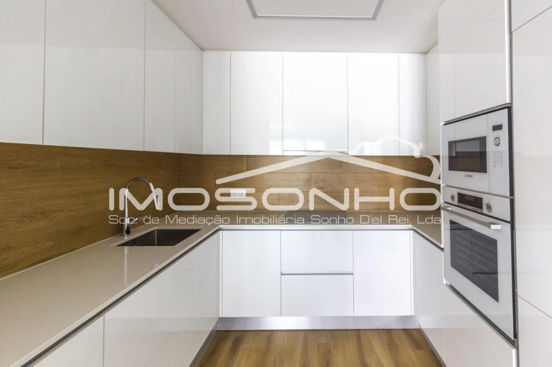 Apartamento T2 para Venda em Nazare Foto 4