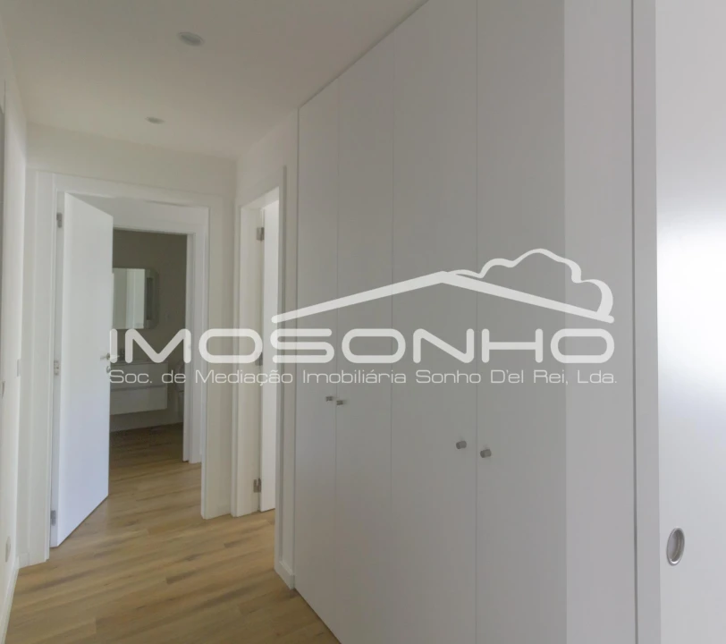 Apartamento T2 para Venda em Nazare Foto 5