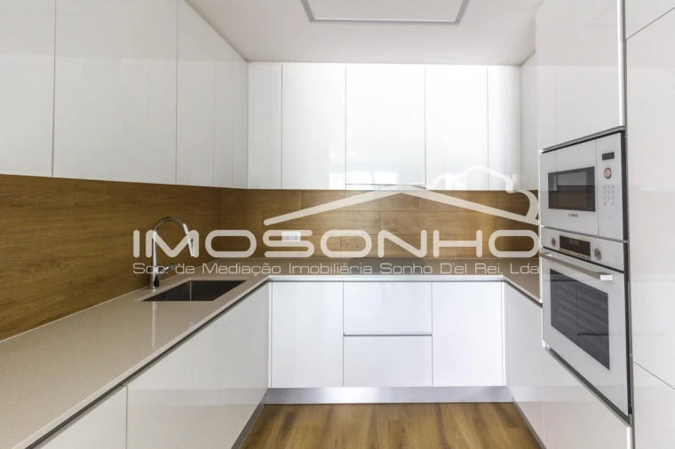 Apartamento T2 para Venda em Nazare Foto 4