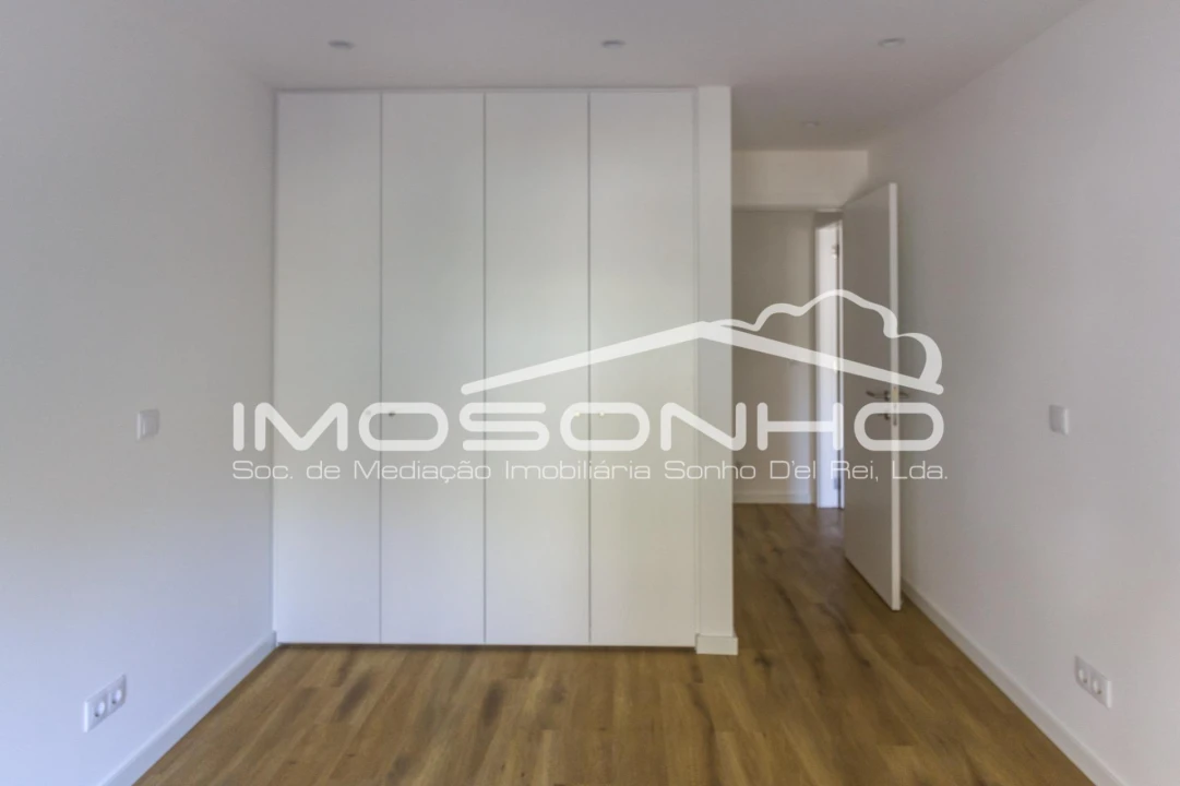 Apartamento T2 para Venda em Nazare Foto 10