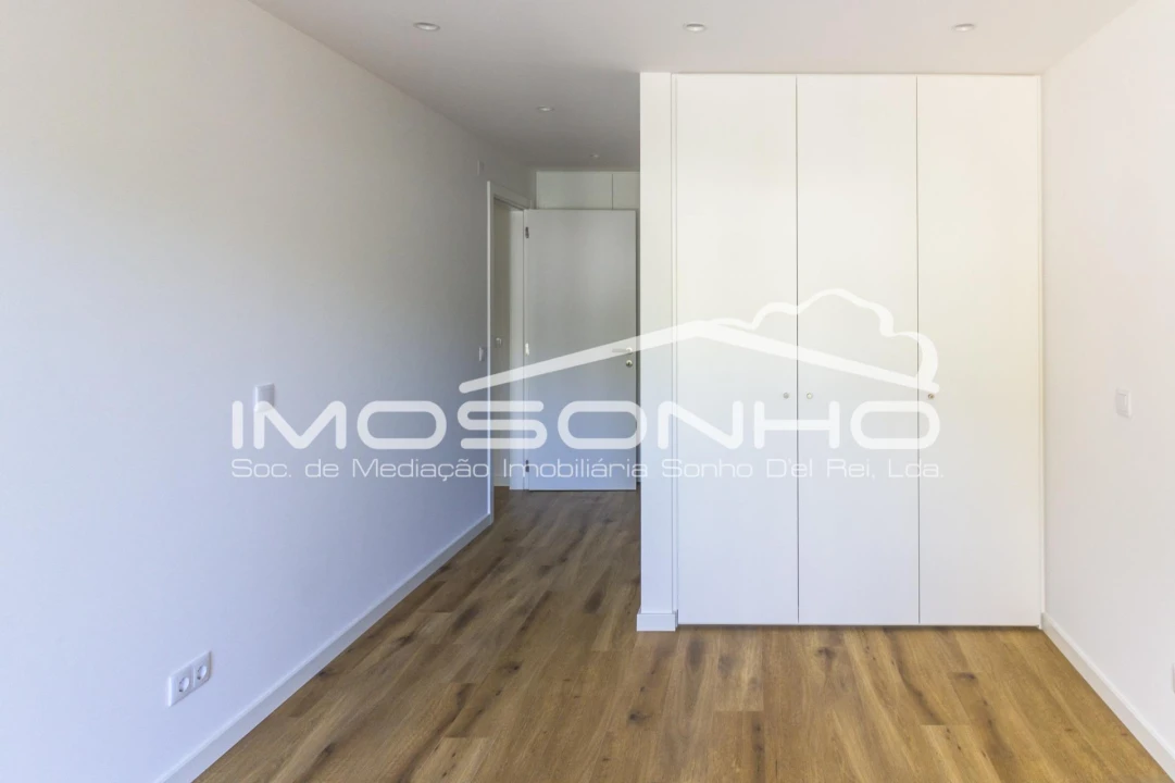 Apartamento T2 para Venda em Nazare Foto 15