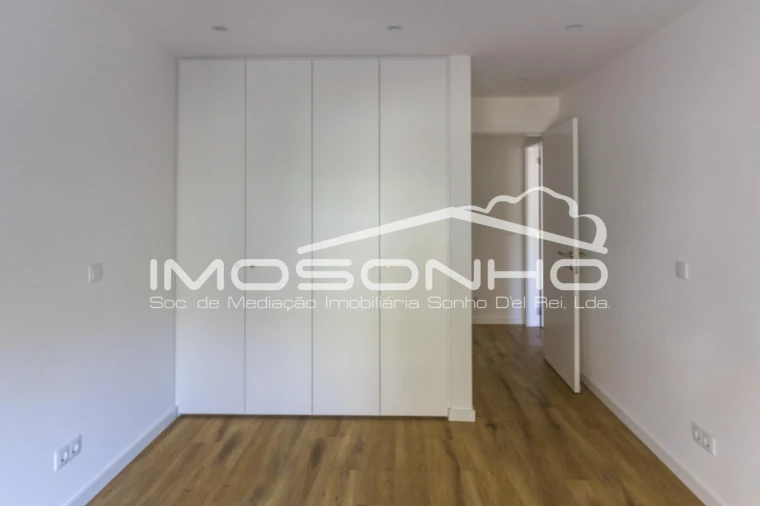 Apartamento T2 para Venda em Nazare Foto 10