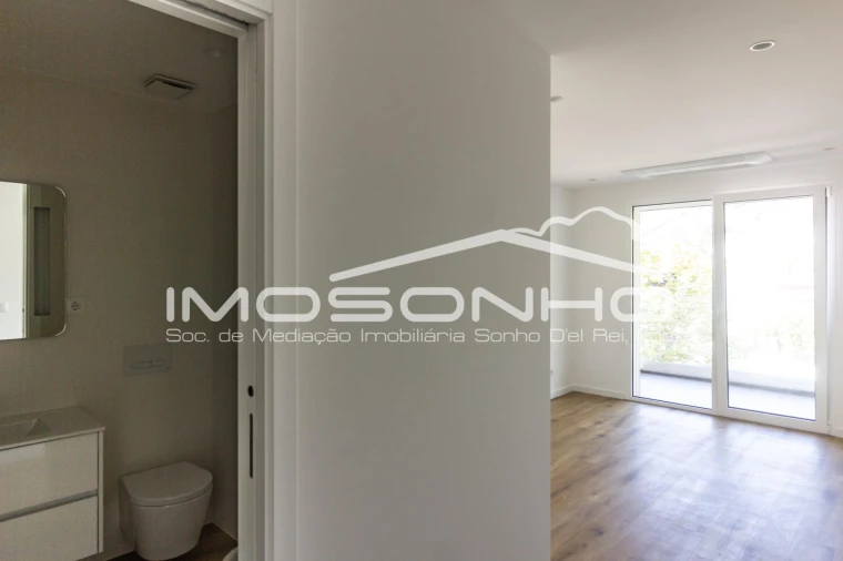 Apartamento T2 para Venda em Nazare Foto 13