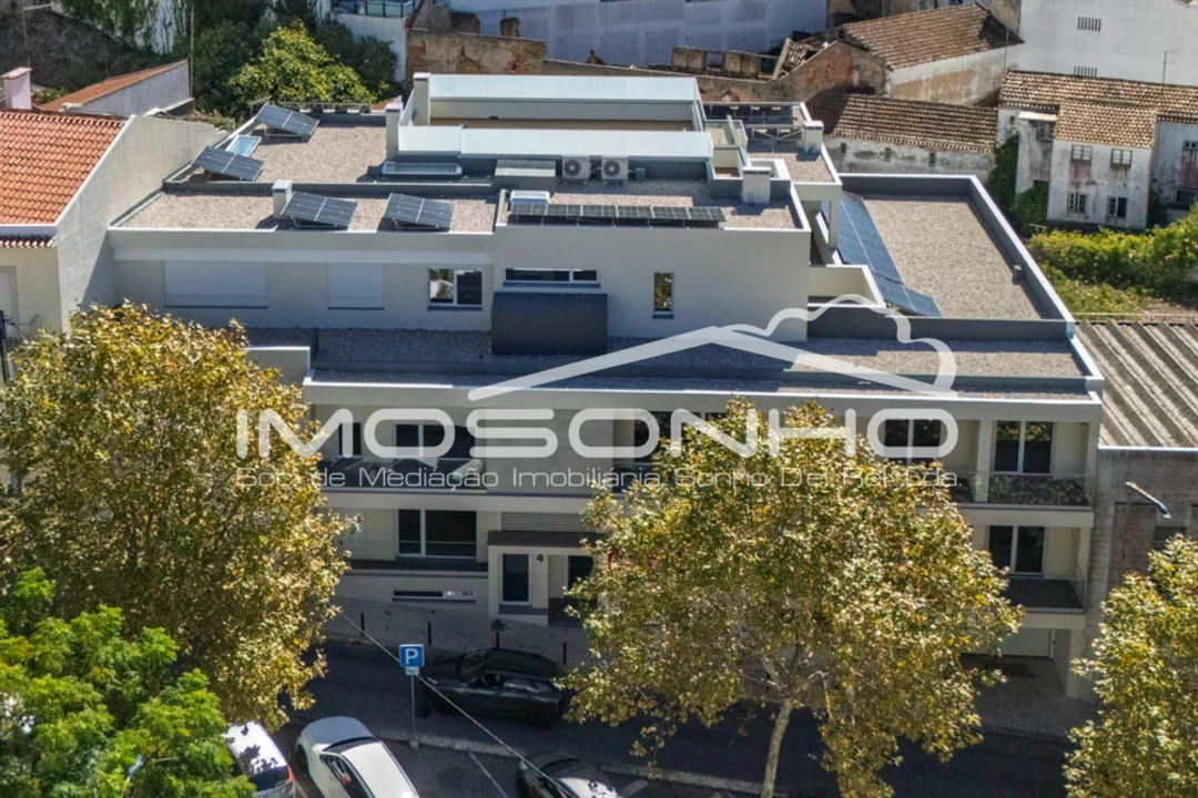 Apartamento T2 para Venda em Nazare Foto 1