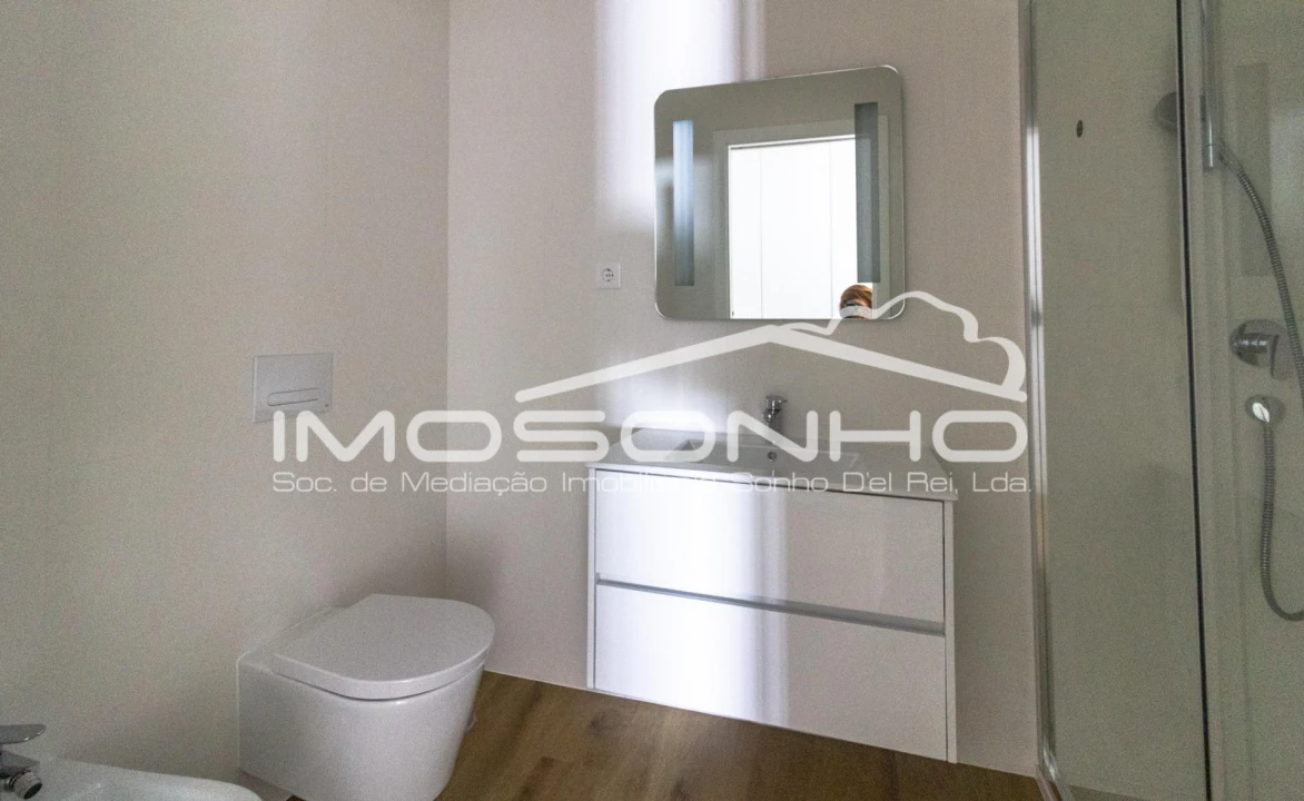 Apartamento T2 para Venda em Nazare Foto 12