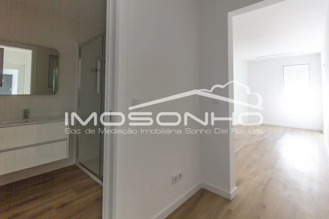 Apartamento T2 para Venda em Nazare Foto 13