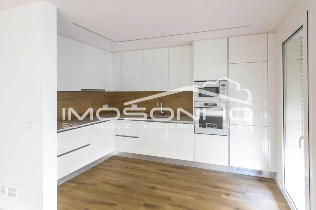 Apartamento T2 para Venda em Nazare Foto 7